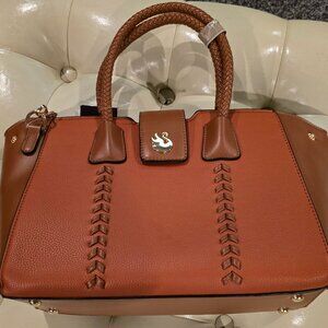 Gloria Vanderbilt purse retail $60